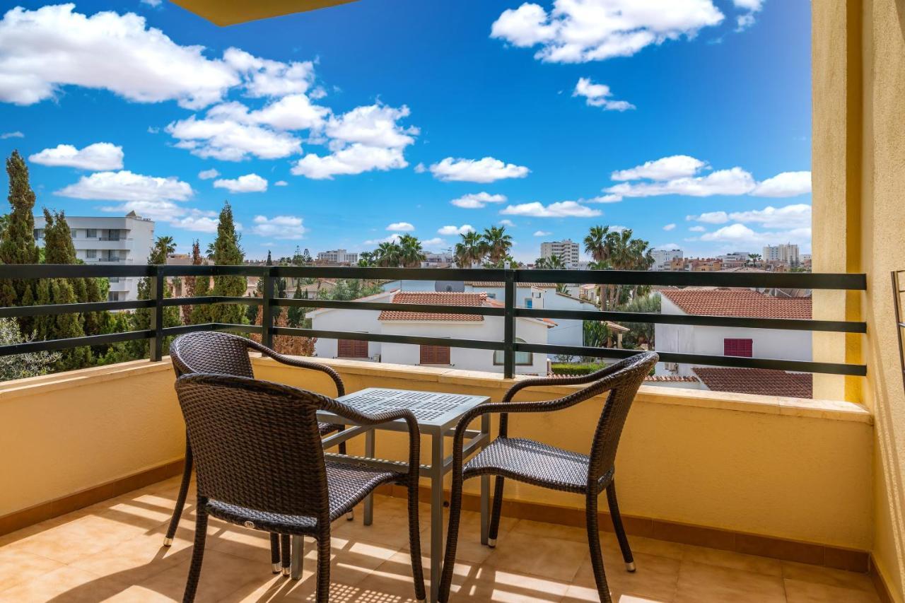 Apto Con Terraza 203 Кала-Мільор Екстер'єр фото